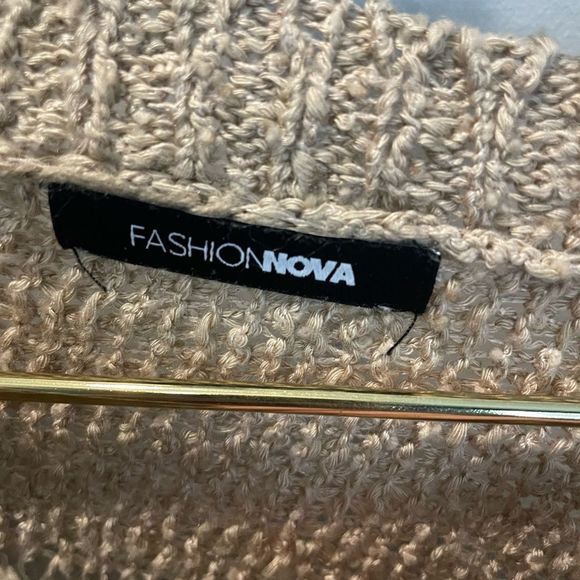 Fashion Nova coverup - Picture 4 of 4